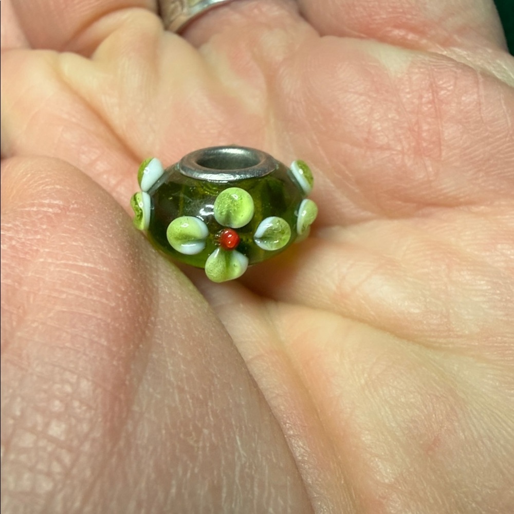 Green Floral glass Charm Bead
